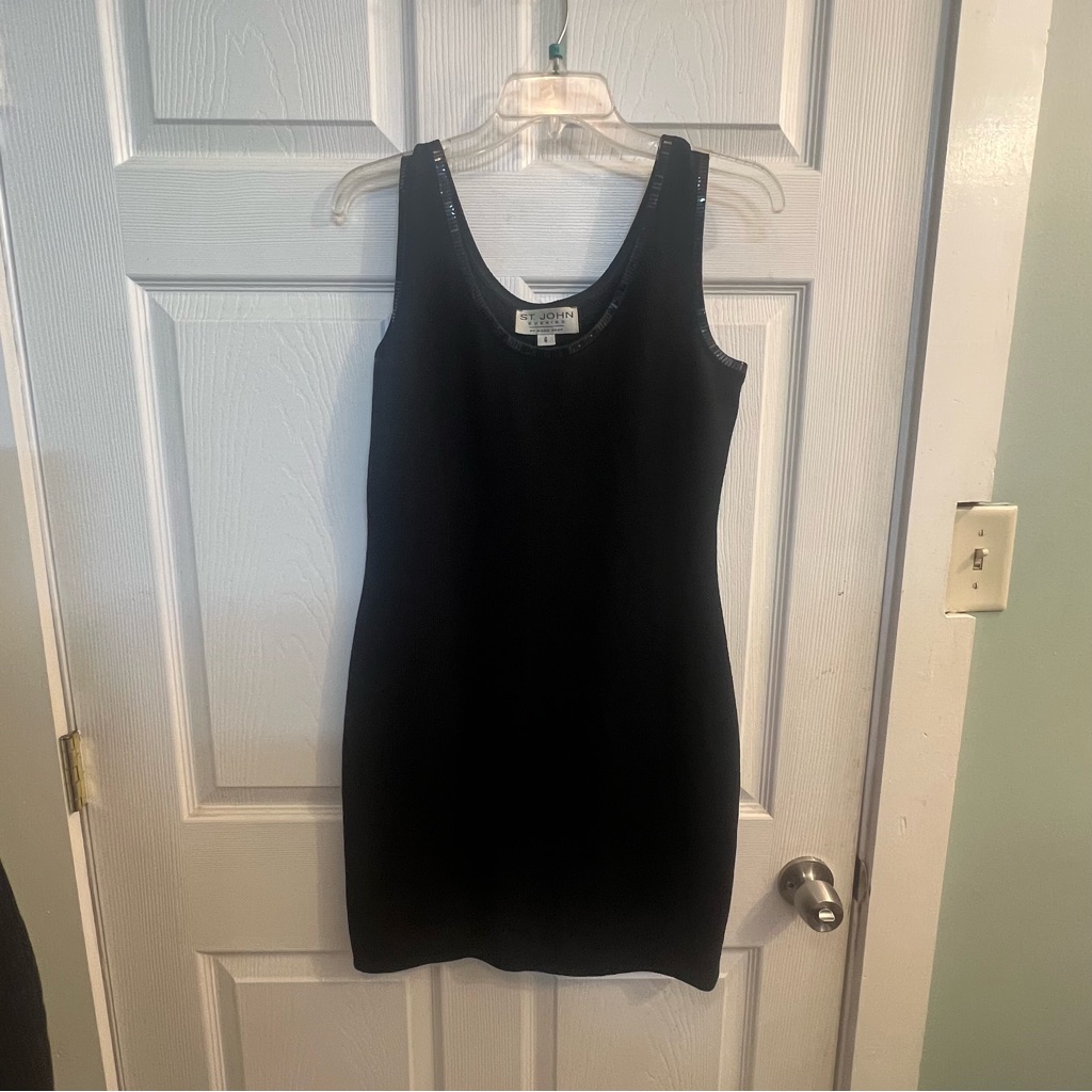 St. John By Marie Gray Little Black Mini Dress W Sequin Trim Size 6 Fits Large!
